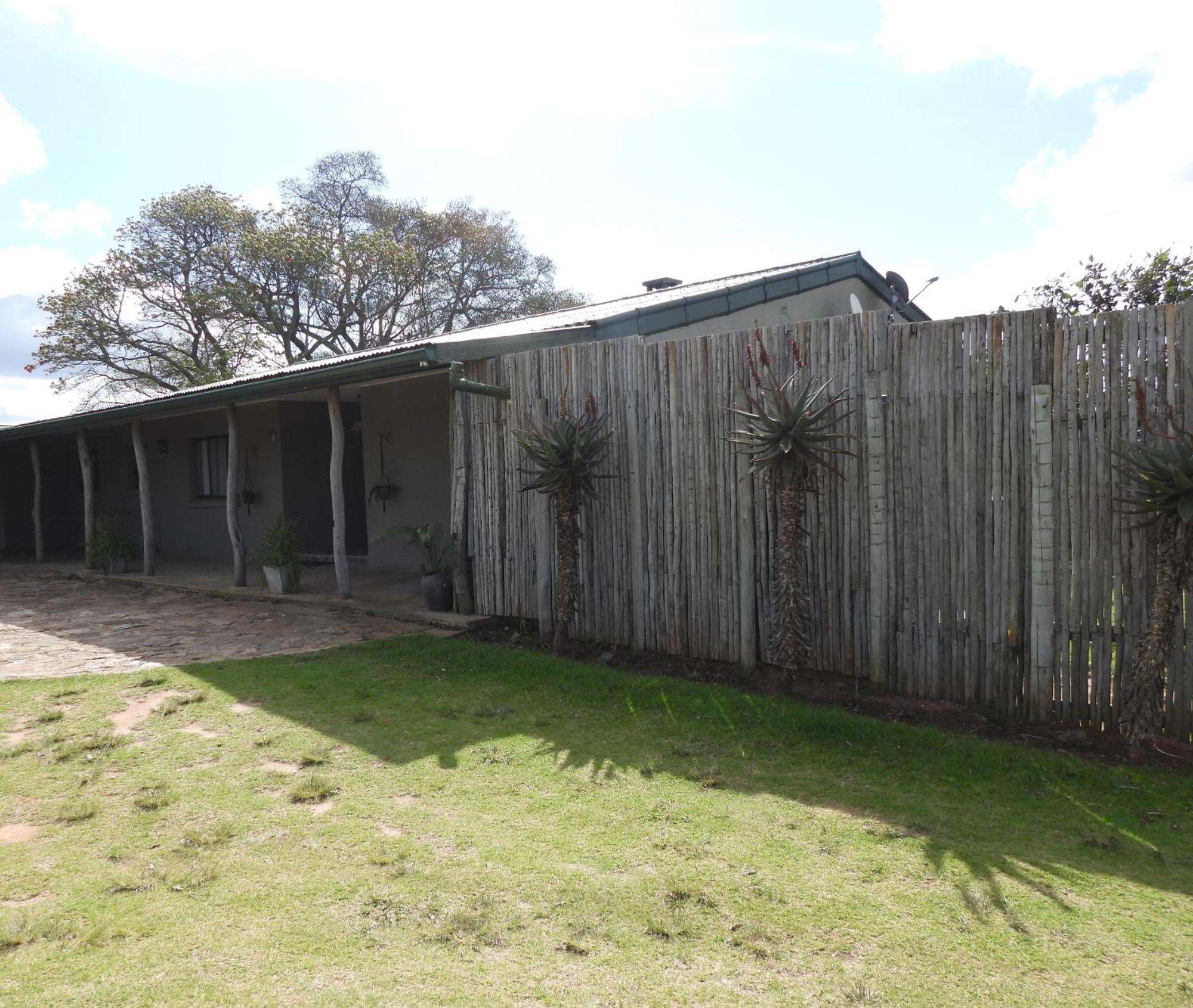 The Ranch House At African Safari Lodge Grahamstown Exterior photo